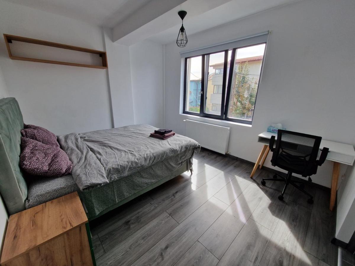 Cozy Near City Center, Parks&metro Alloggio in famiglia