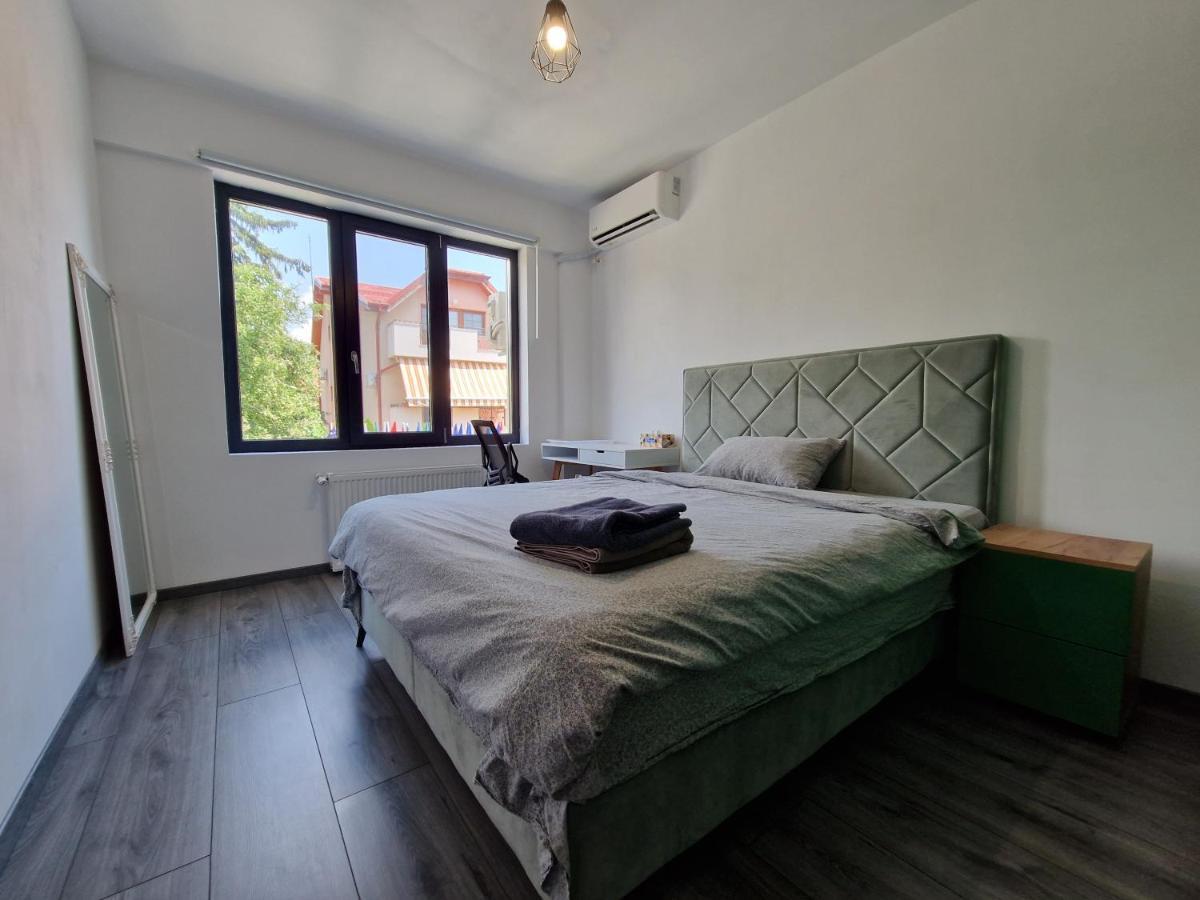 Alloggio in famiglia Cozy Near City Center, Parks&metro Bucarest